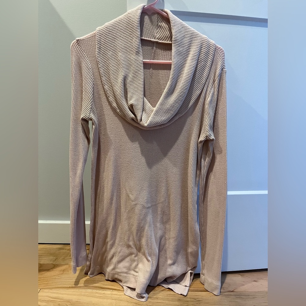 A Pea in the Pod Women’s Cowl Neck Maternity Tunic Sweater - Pale Pink